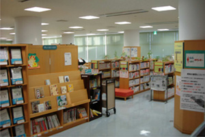 小倉南図書館曽根分館(そねっと)内観の写真