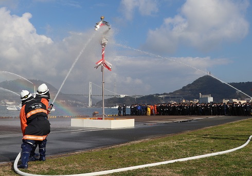 纏振りと大纏への放水