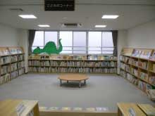 門司図書館大里分館内観の写真