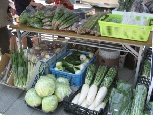 地元生産者による新鮮野菜