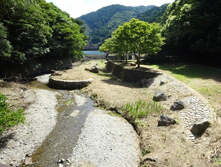 奥田川せせらぎ広場