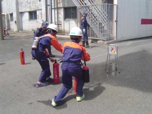 消火器操作訓練の様子