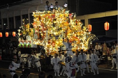 洞南肆地区山笠競演会