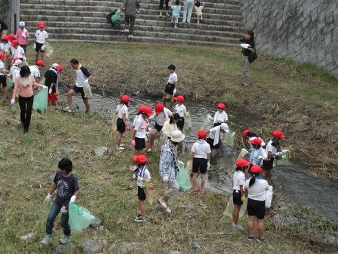 写真：河川愛護団体活動状況