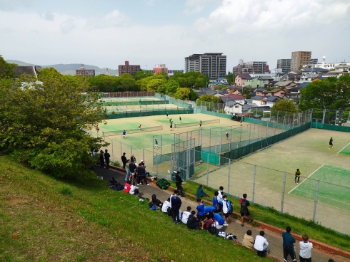 桃園公園テニスコートの写真