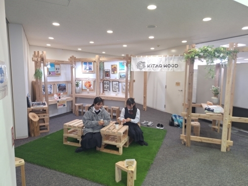 「おしゃべり風景」の写真