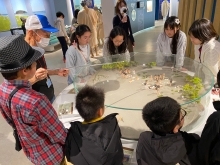 広田遺跡ミュージアム見学の様子