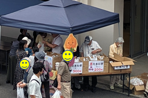収穫祭での販売の様子の写真