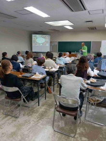 5月の講座の様子　戸畑生涯学習センター