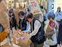 昨年の様子(花束販売の写真)