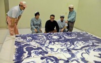 牧野伊三夫さん作の陶板画