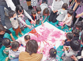 子育てママたちのCome カム Spring in とばた写真