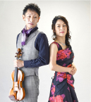 松坂奏輔さん（左）ピアニストの女性（右）写真