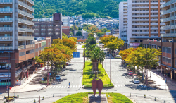 八幡駅前通り写真