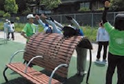 「公園で健康づくり出前教室」指導者を派遣写真