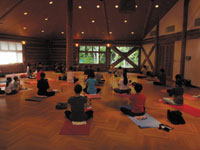 山田の森のヨガ教室写真