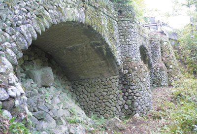 【皿倉八景】楓杉峡の石積み橋梁