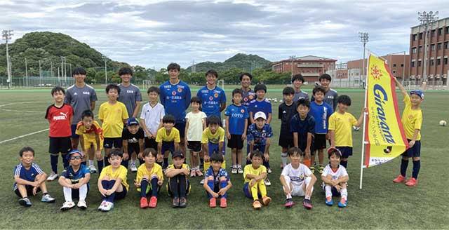 ギラヴァンツ北九州SDGsサッカークリニック写真