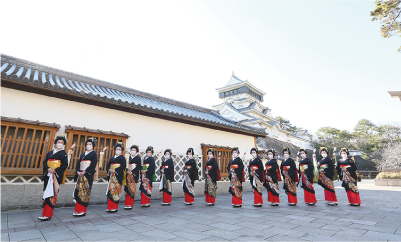 小倉十日ゑびす祭「宝恵（ほえ）かご道中」写真