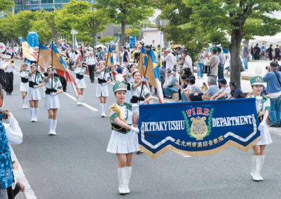 門司みなと祭祝賀パレードの写真