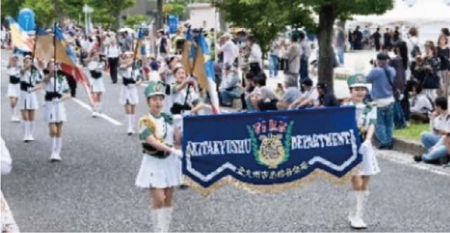 祝賀パレードの様子