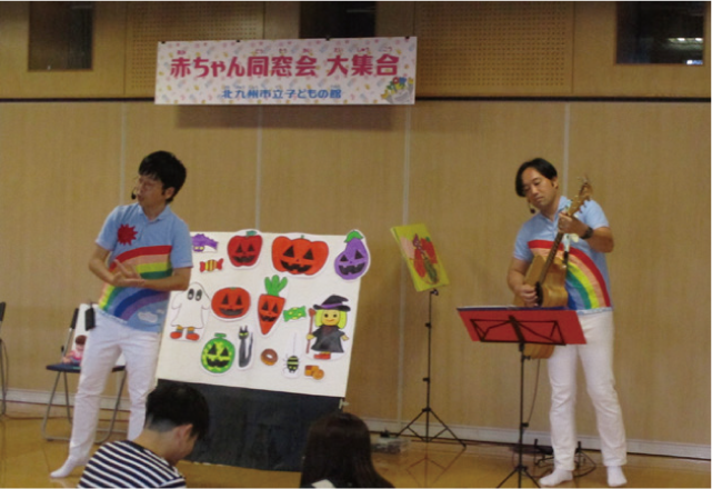 赤ちゃん同窓会 大集合！の様子