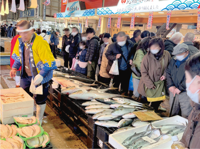 卸売市場の年末販売の写真