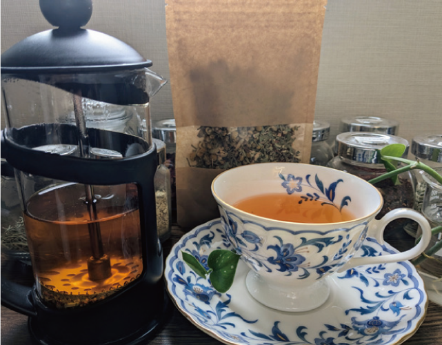 オリジナル養生ハーブティーづくりの写真