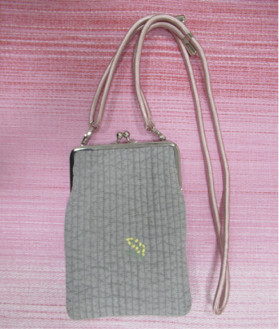 手縫いのがま口ショルダーの画像