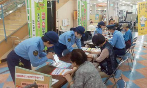 ニセ電話詐欺被害防止キャンペーンの様子