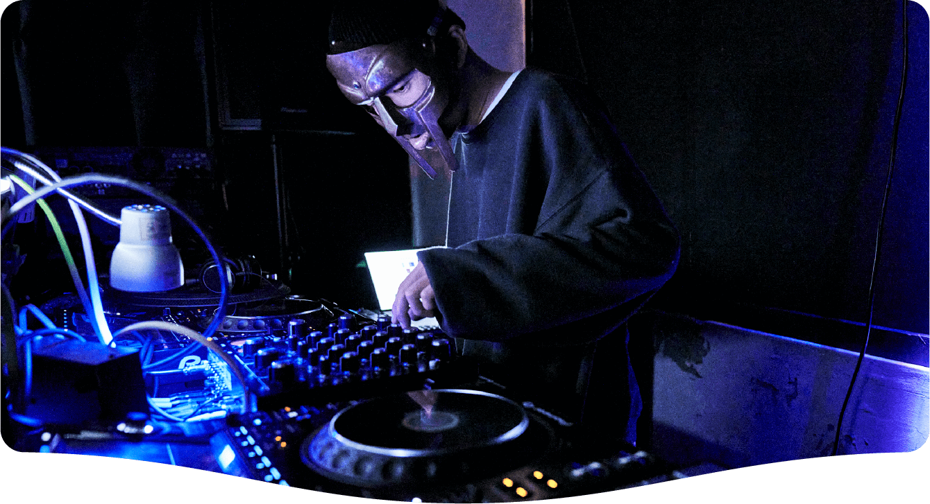 ビートメイカー / アーティスト lee（asano+ryuhei） さん